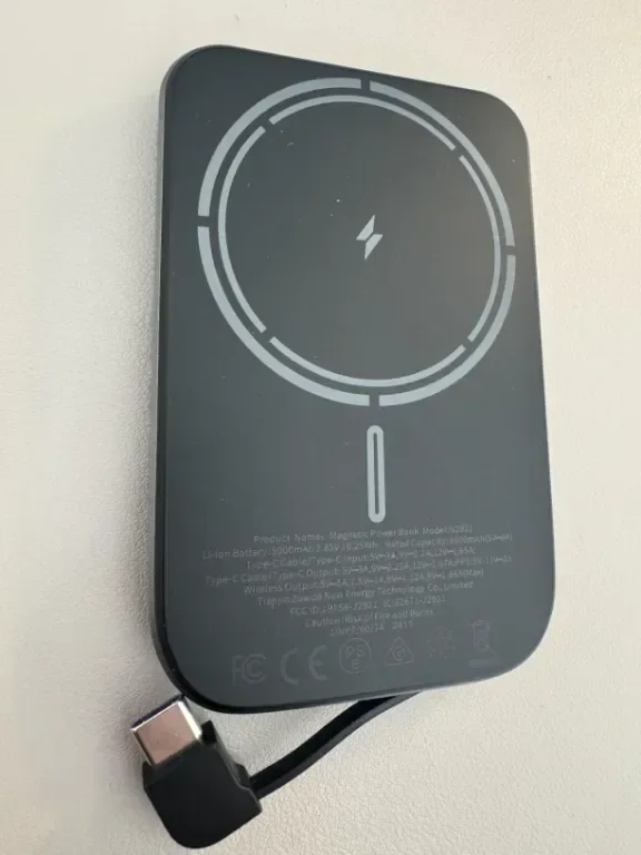 Nobis магнитна външна батерия 5000mAh с вграден кабел, QC 3.0 22.5W PD, черна — снимка 9