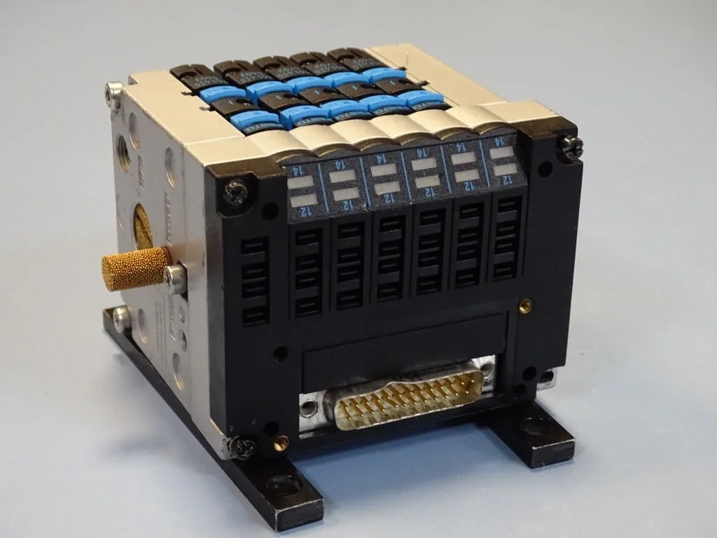 Пневматичен разпределител Festo CPV10-GE-MP-6/CPV-10-Vi solenoid valve — снимка 4