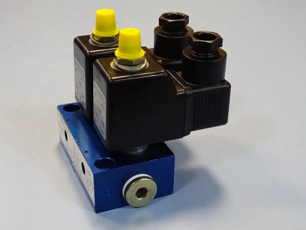 Пневматичен вентил Festo BMCH-2-3-1/8 Solenoid Valve 0-7Bar 24VDC — снимка 8