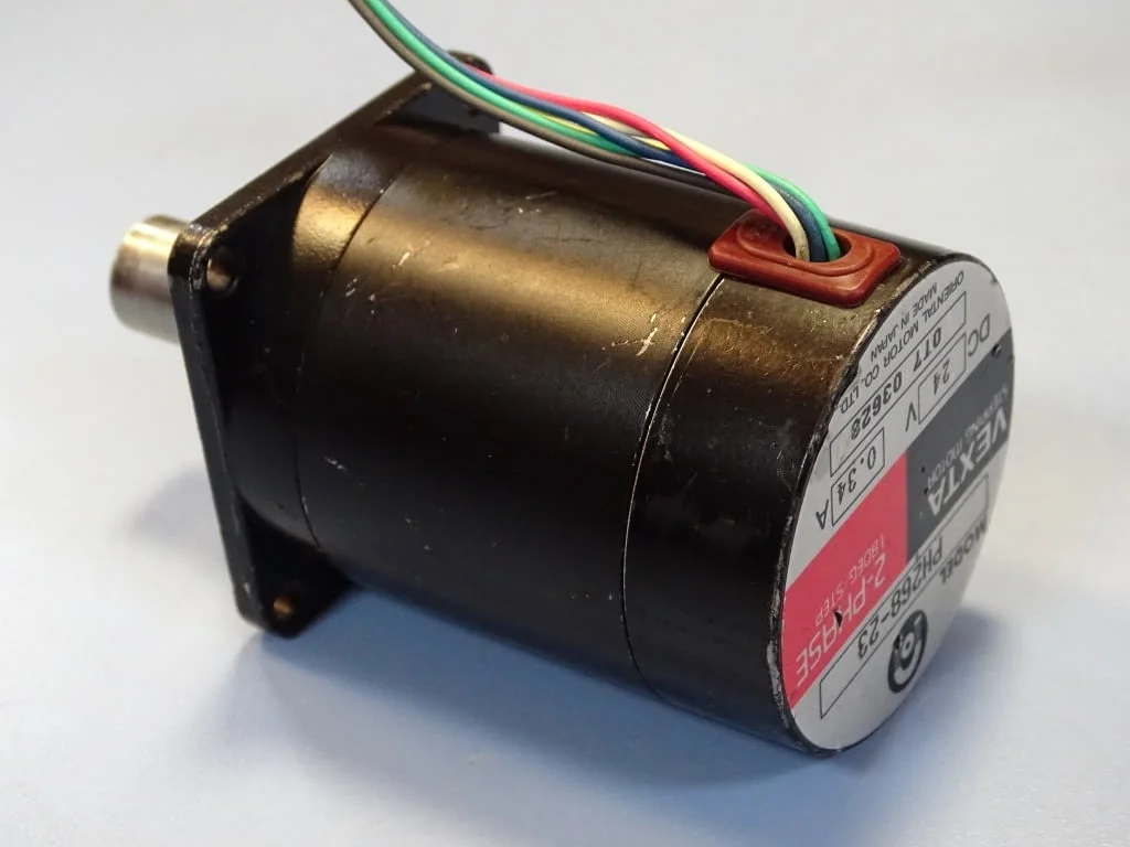 Стъпков мотор VEXTA PH268-23 stepping motor 2-phase 24VDC — снимка 5