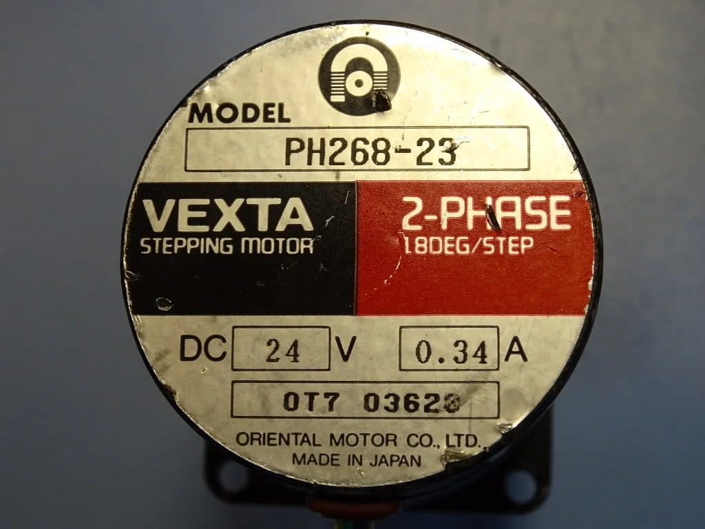 Стъпков мотор VEXTA PH268-23 stepping motor 2-phase 24VDC — снимка 3