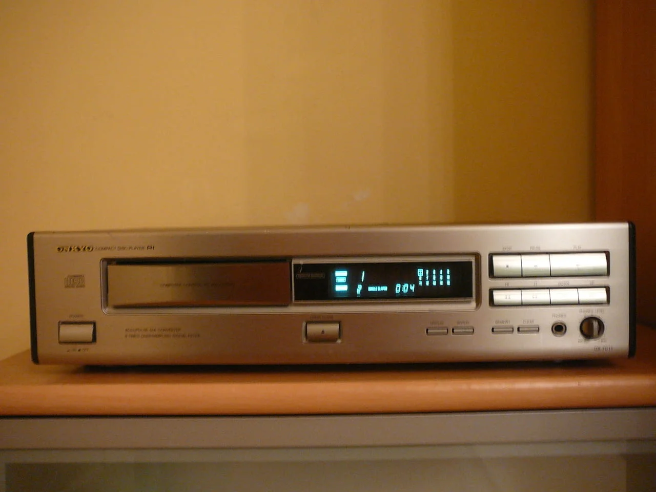 Onkyo dx-7011