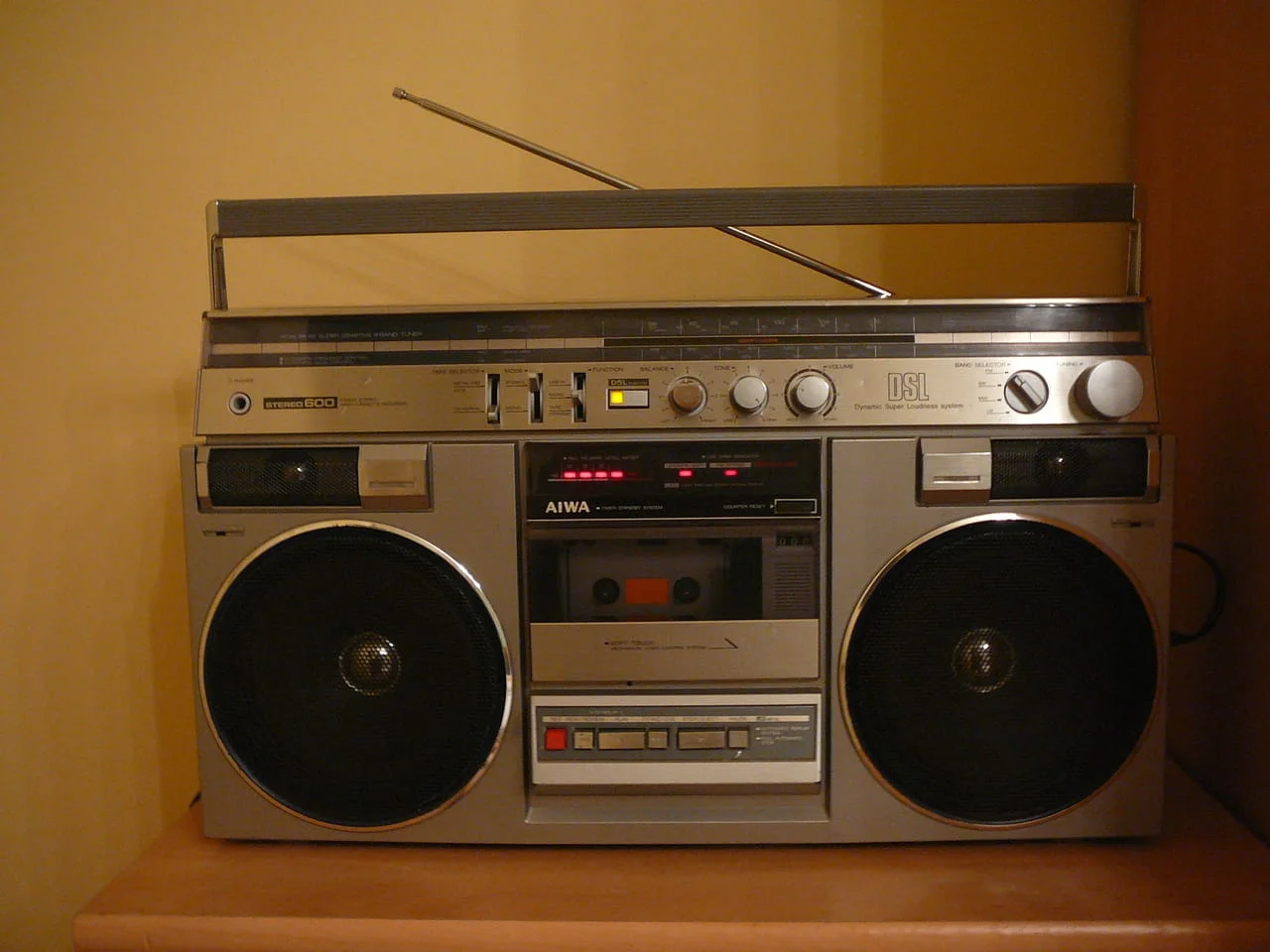 Aiwa cs-600e