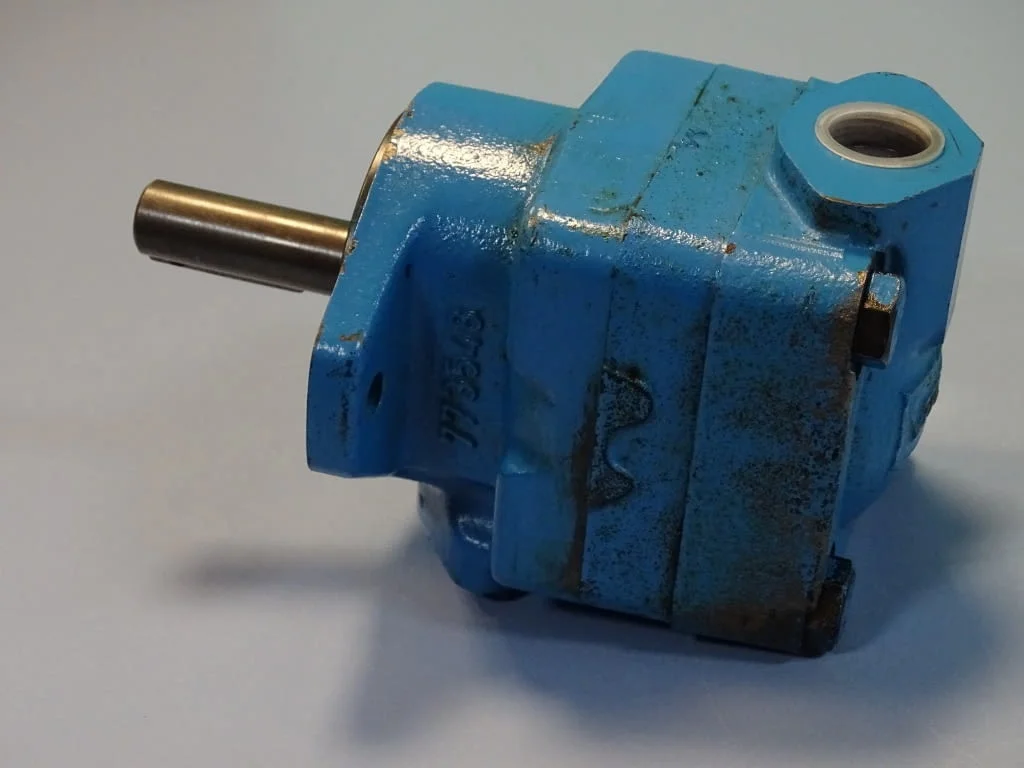 Хидравлична помпа Vickers V210 9W 1A12S214 Hydraulic vane pump — снимка 2