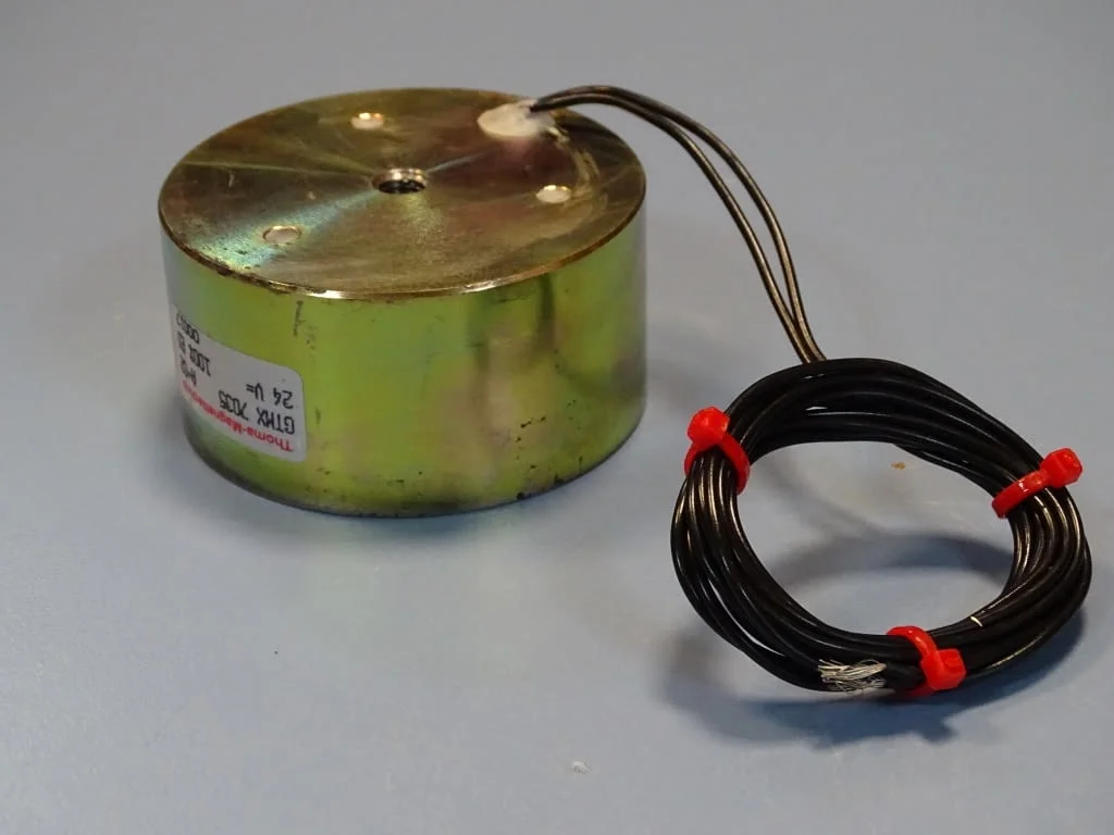 Ел. магнит Thoma-Magnettechnik GTMX 7035 electromagnet coil A-02 24VDC — снимка 2