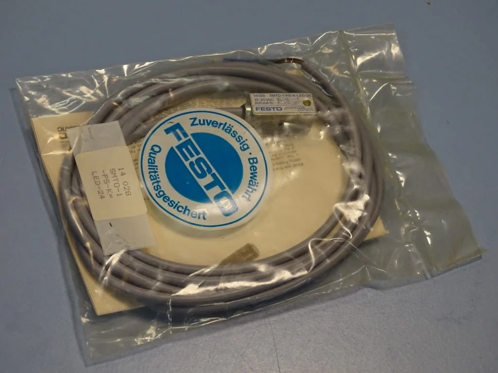 Индуктивен сензор Festo SMTO-1-PS-K-LED-24 proximity switch — снимка 5