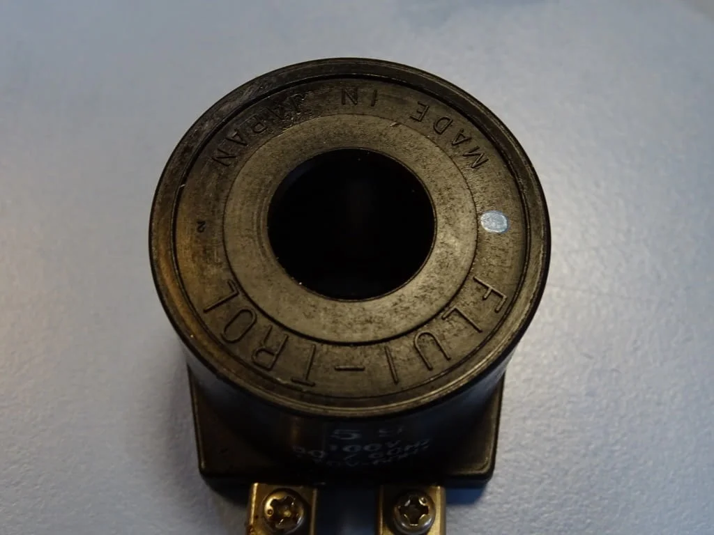 Хидравличен разпределител Vickers DG 4M4-37C-20-JA solenoid operated directional valve 100Vid — снимка 9