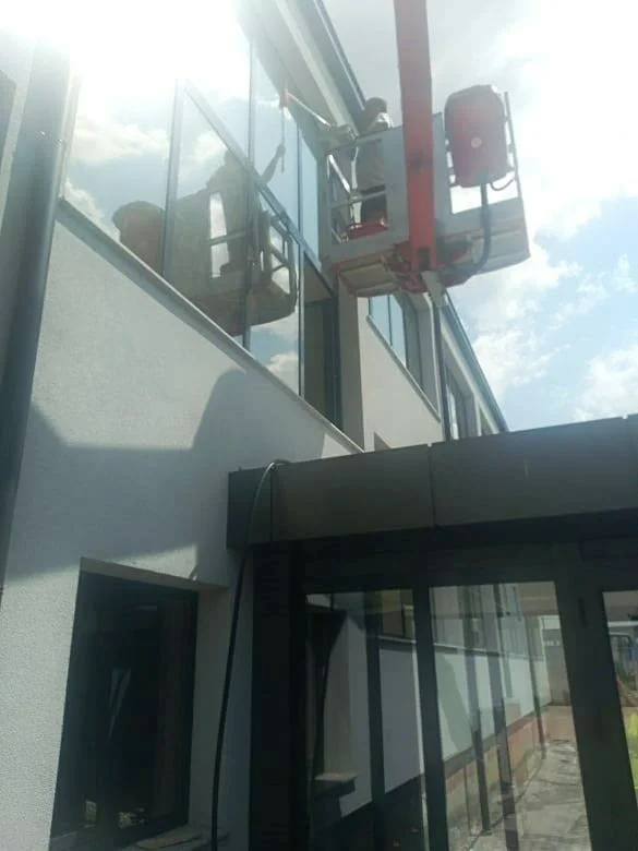 Почистване /измиване/ на прозорци и дограма.Отстраняване на брандиране — снимка 6