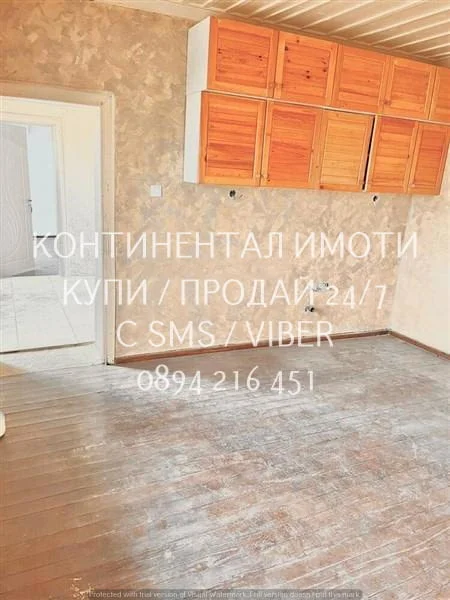 Код 70032. Едноетажна стара къща 90м2 с голям двор 2дка с допълнителни стоп. постройки. Състои от 3 — снимка 5