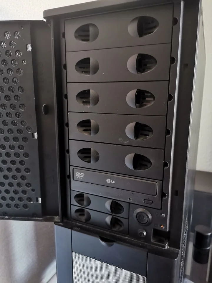 Chieftec Mesh Big Tower — снимка 9
