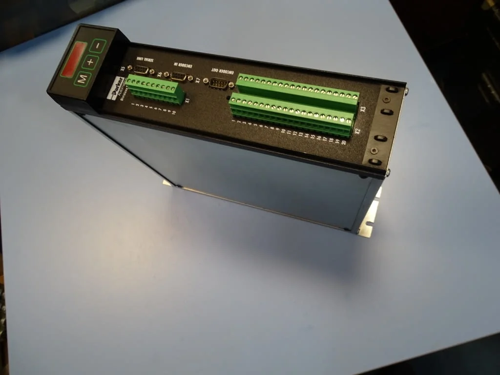 Електронен модул Parker Hannifin HPD2S5N servo drive motor controller