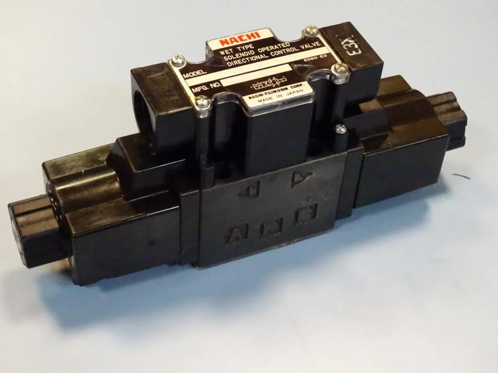 Хидравличен разпределител NACHI SS-C01-E3X-R-C1-20 solenoid operated directional valve