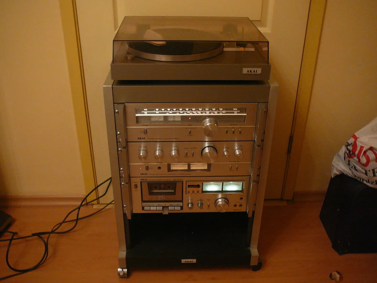 Akai am-2350 i at-2250l i gxc-704d i ap-b10c