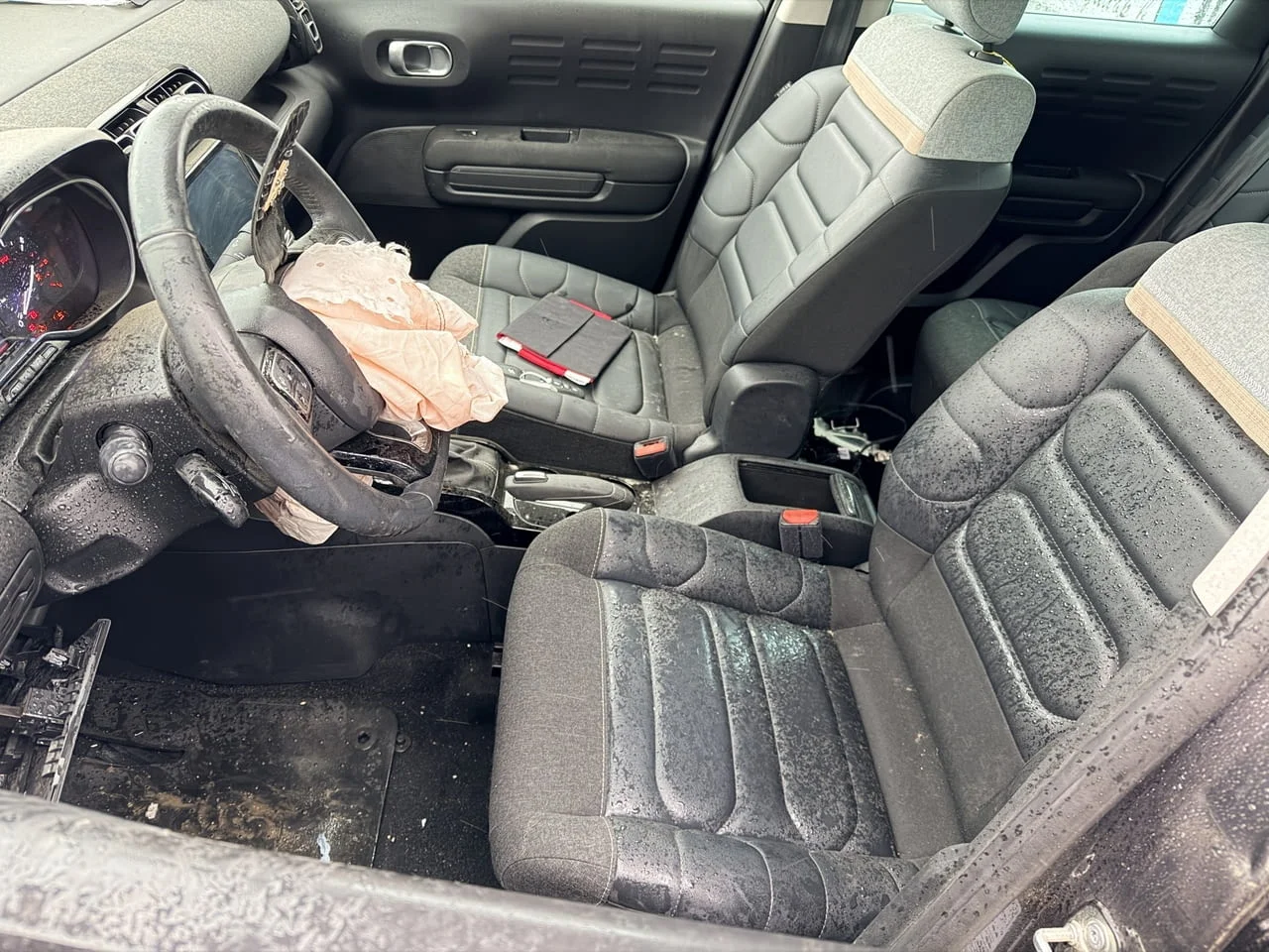 Citroen C3 Aircross 1.2 Pure Tech, двигател HNS, 131 кс., автоматик, , 49 000 km., 2023 г., euro 6D, — снимка 9