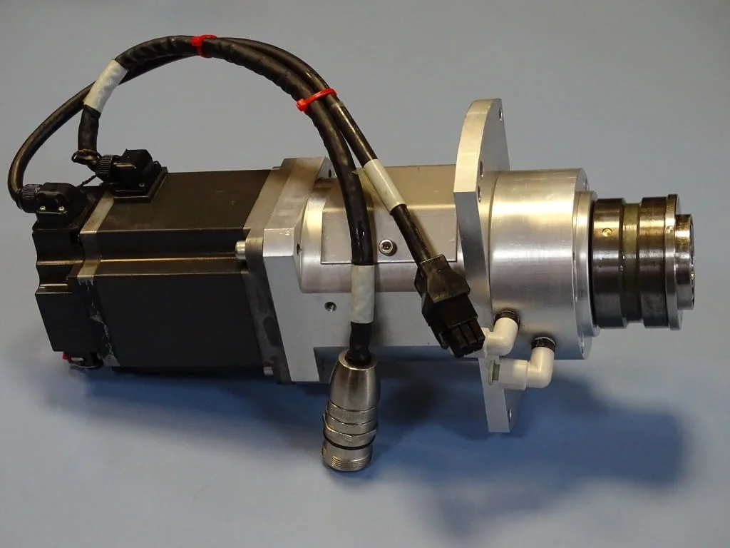 Серво мотор MITSUBISHI HC-UFS43K AC servo motor, куплунг R+W, корпус IPW-070 L23 — снимка 9