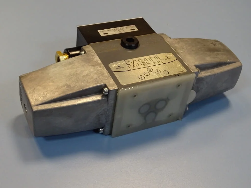 Хидравличен разпределител Sperry Vickers DG4S4-016С-50-JA-WL directional valve 100V — снимка 9
