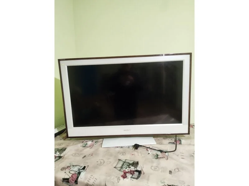 За части SONY модел No.KDL-40E4050 LCD цифров цветен телевизор / Cyfrowy телевизор