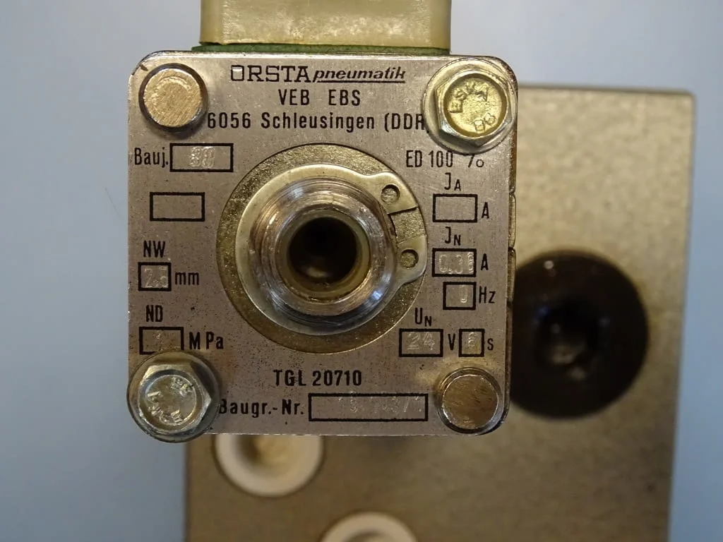 Пневматичен блок wmw DDR StGK04/0413 Pneumatic Valve 10Bar 24VDC — снимка 7