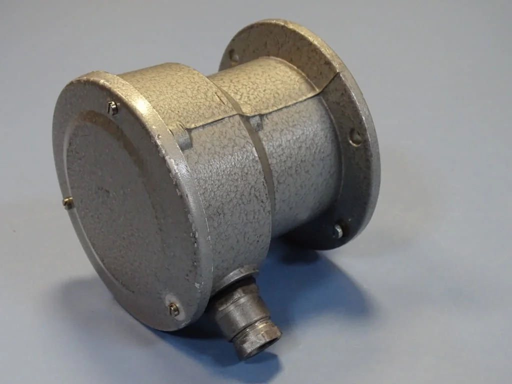 Реле за скорост VEB FMG DDR typ BDW1 speed relay 250VAC — снимка 6