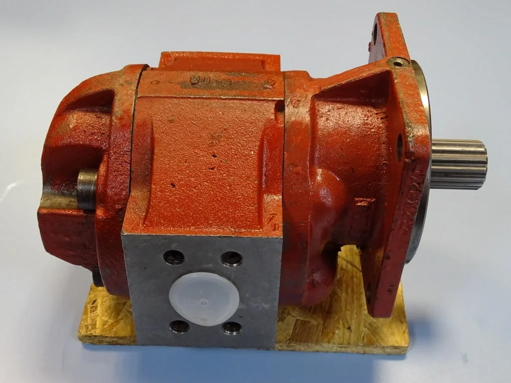 Хидравлична помпа Warynski P2C2120C5B26A Hydraulic pump — снимка 8