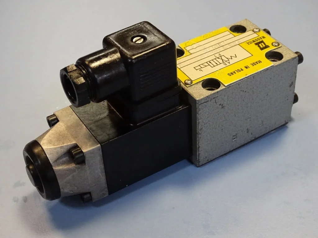 Хидравличен разпределител WADOWICE 4WE6Y51/AG24NZ4 directional valve 24VDC — снимка 5
