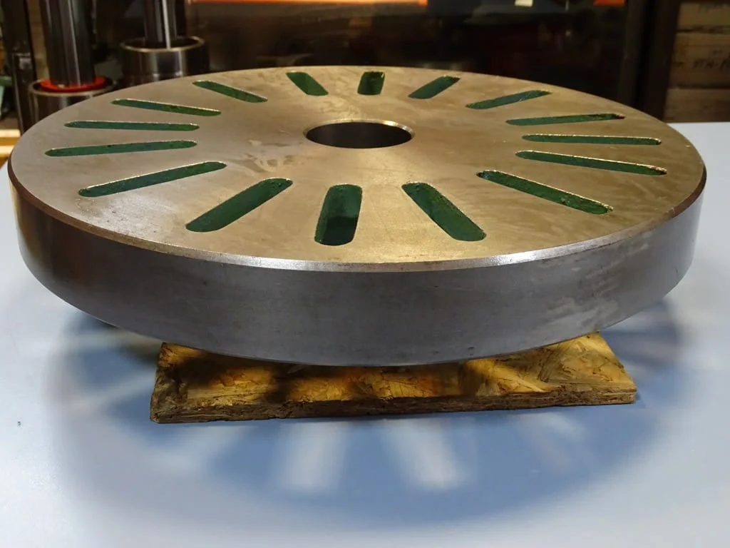 Планшайба за струг Ф 410mm "Record" DDR — снимка 2
