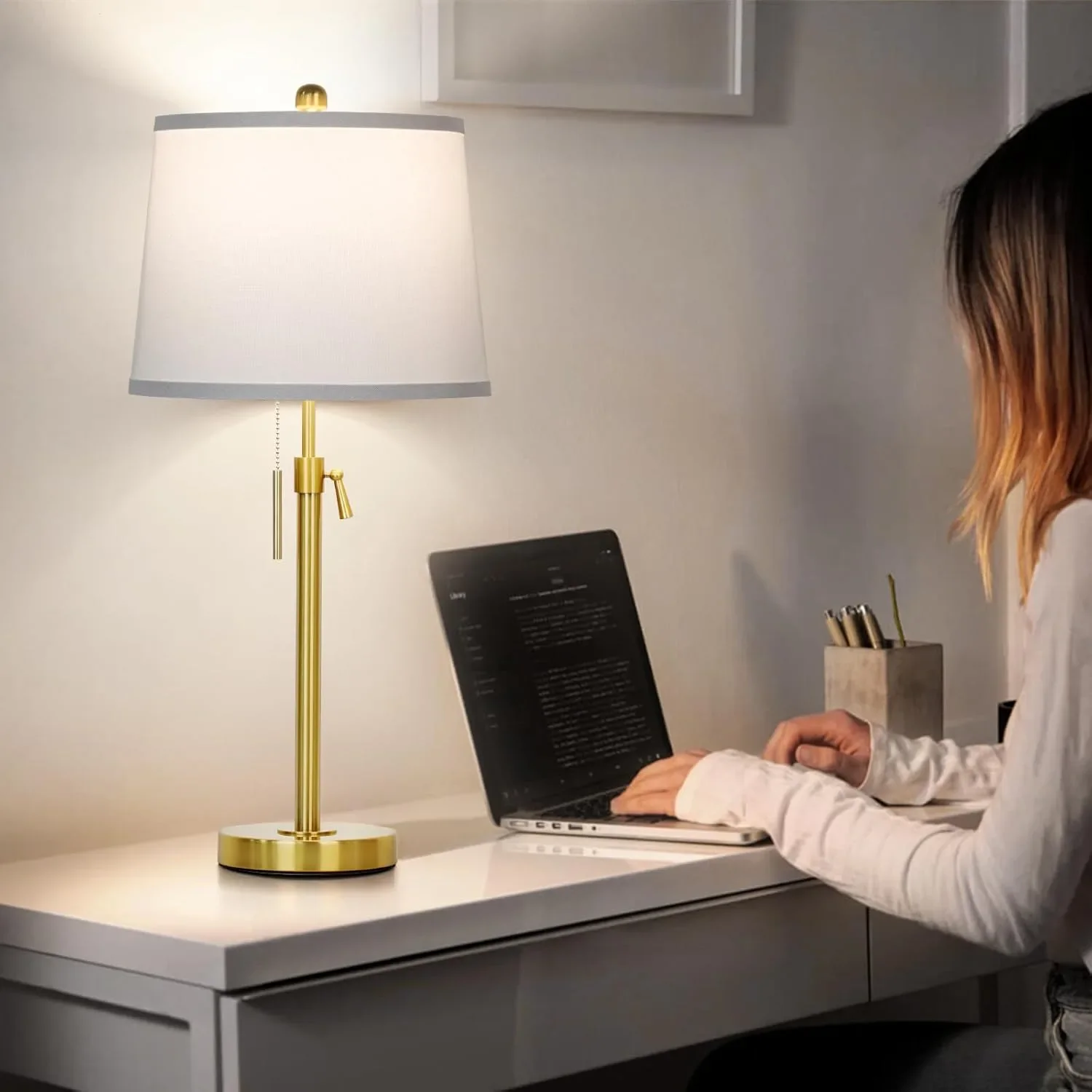 LED настолна лампа с регулируема височина и текстилен абажур (3 цветни температури) — снимка 3