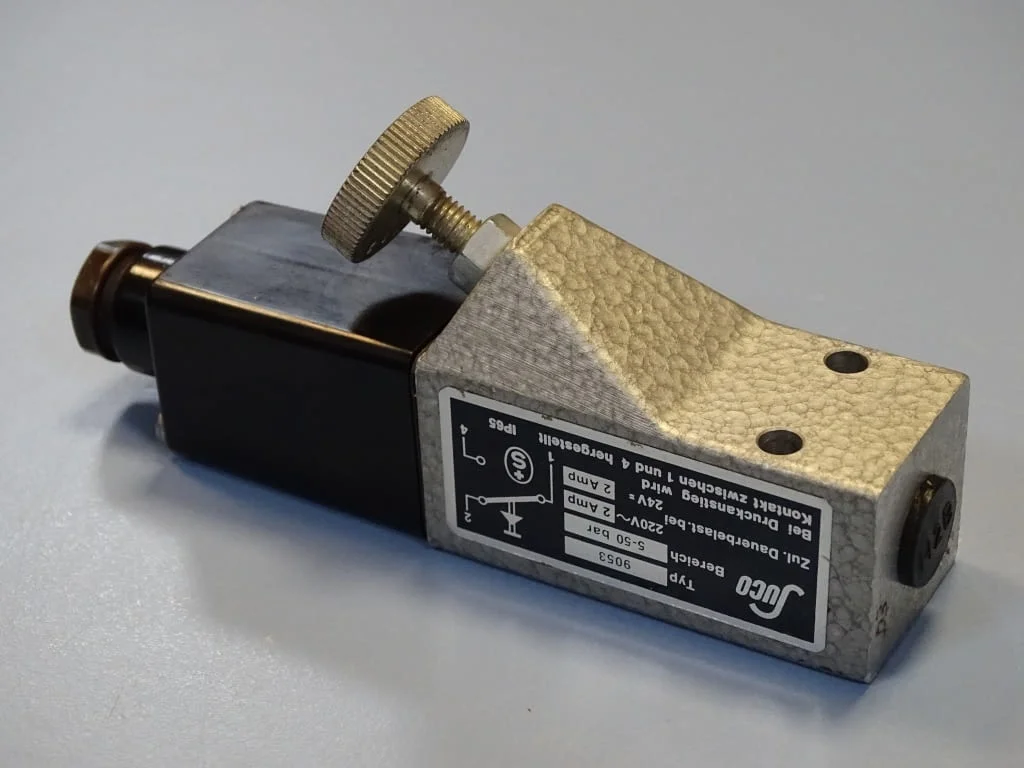 Пресостат SUCO typ9053 Pressure Switch 5-50Bar — снимка 7