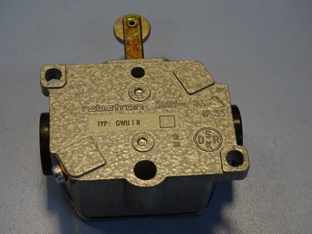 Краен изключвател VEB Robotron GWU1R Limit Switch 6A 500VAC — снимка 5