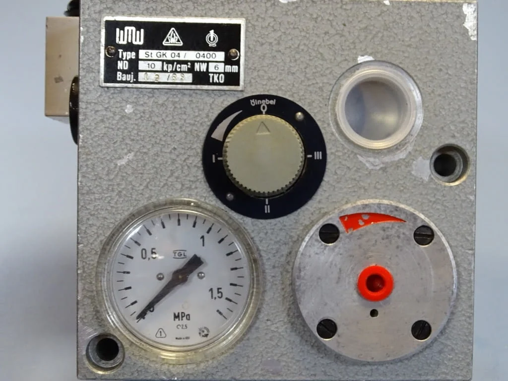 Пневматичен блок wmw DDR StGK04/0400 Pneumatic Valve NW-6mm Orsta TGL20705 — снимка 4