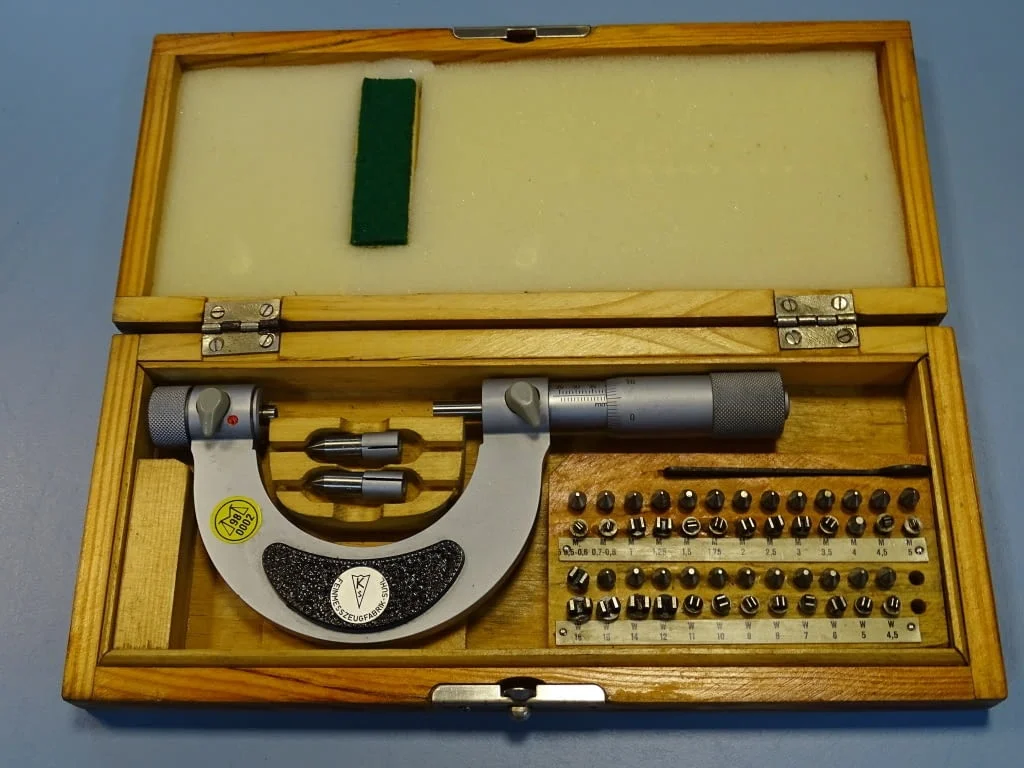 Резбомер-микрометър Suhl DDR 25-50mm — снимка 2