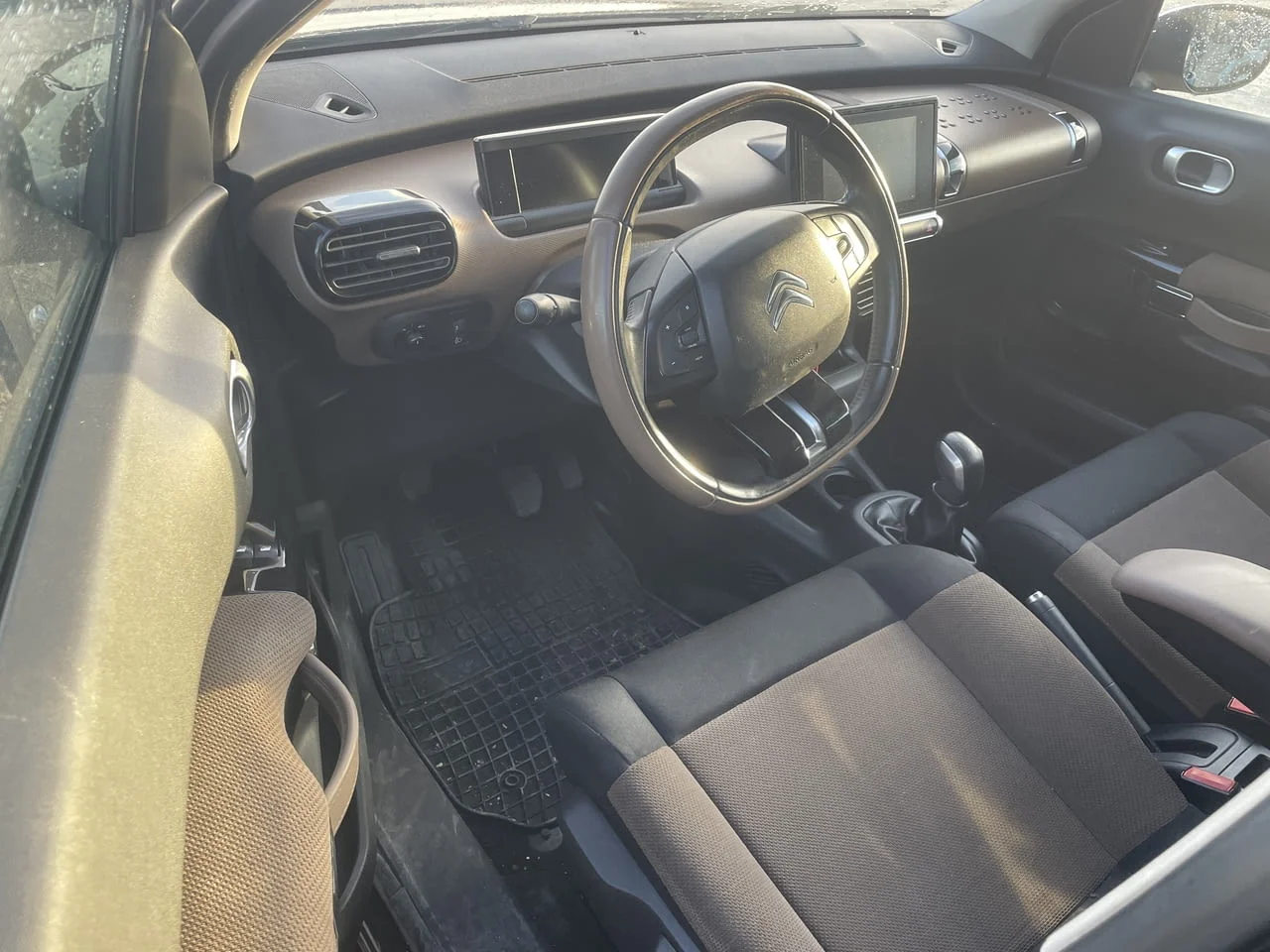 Citroen C4 Cactus двигател BHY, 1.6 BlueHDI, 99 кс., 5 ск., 175 000 km., 2019 г., euro 6D, Ситроен Ц — снимка 6