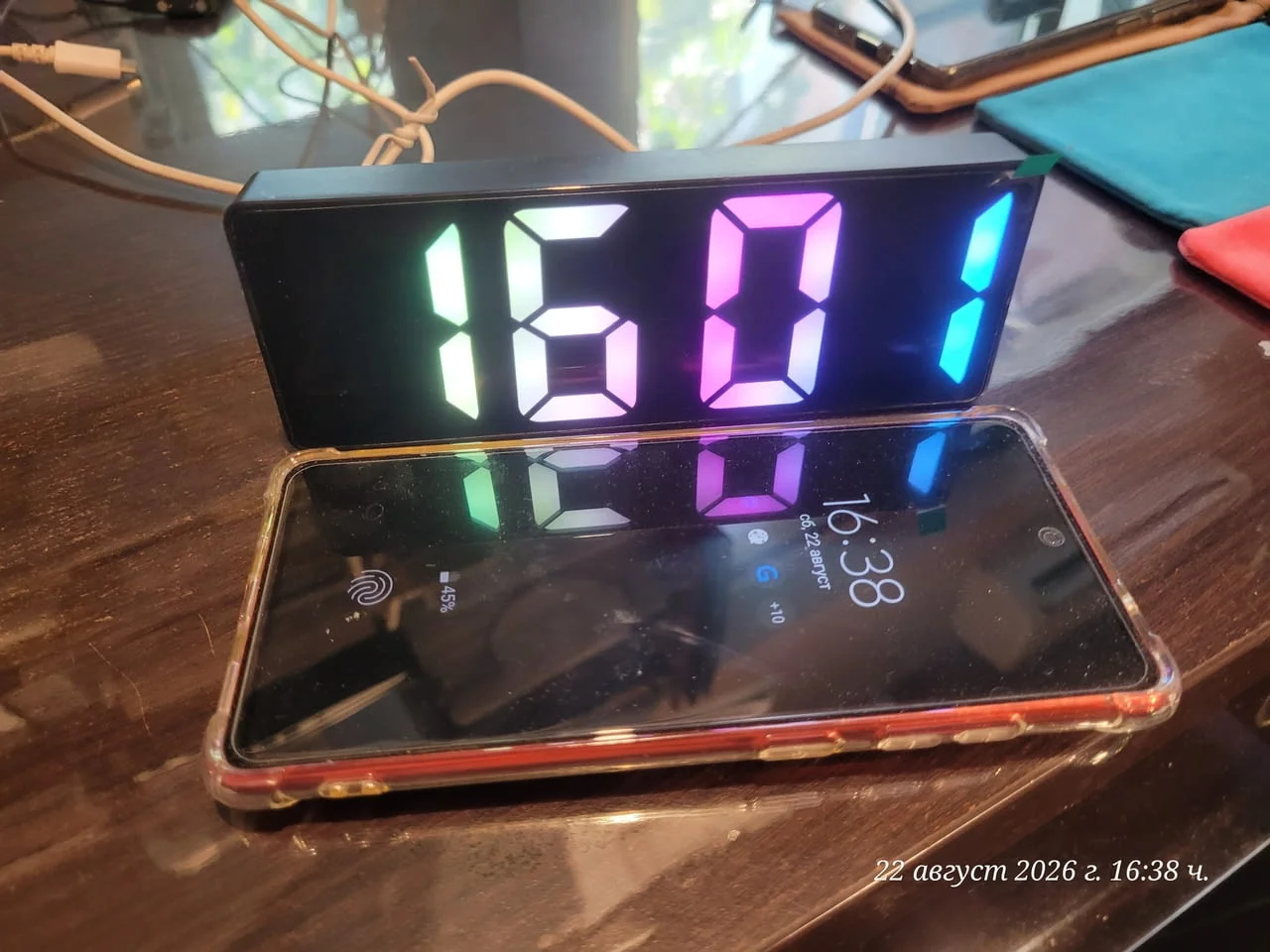 LED будилник с цветен огледален дисплей, работещ с USB , — снимка 2