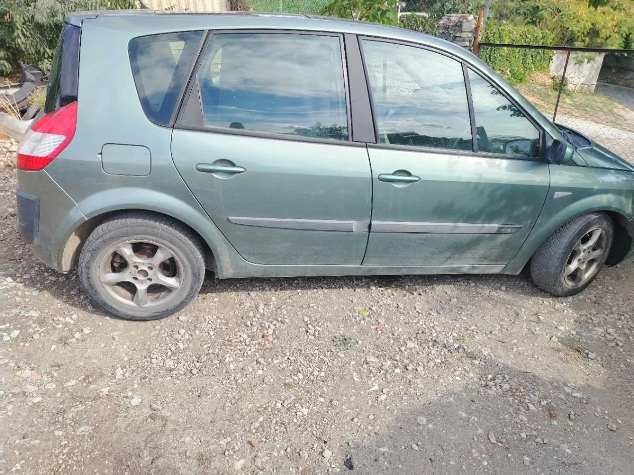 Продавам Рено Сценик 1.5 дци 2006 г — снимка 8