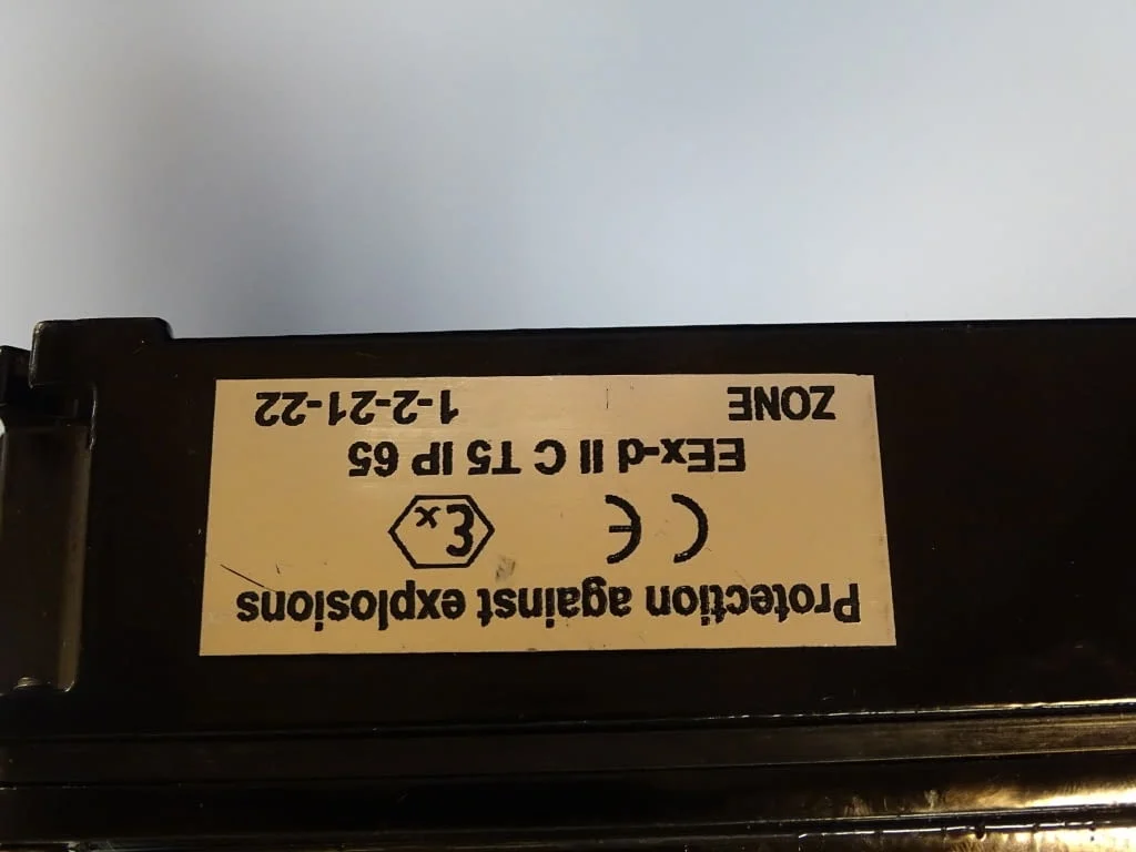 Бутониера 6 бутона+стоп G.Gioverzana 541050Ex button station protection — снимка 4