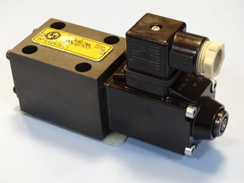 Хидравличен разпределител Hydraulik Ring WFE42K06C1 directional valve 24VDC — снимка 3