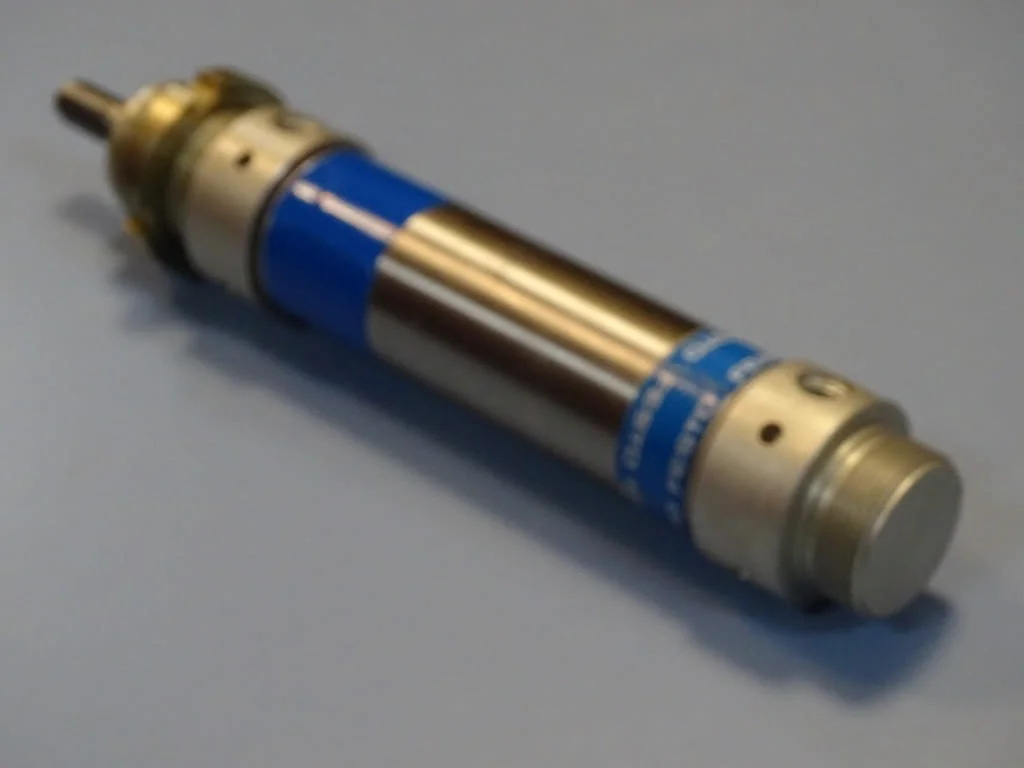 Пневматичен цилиндър Festo DSW-32-50P pneumatic cylinder — снимка 8