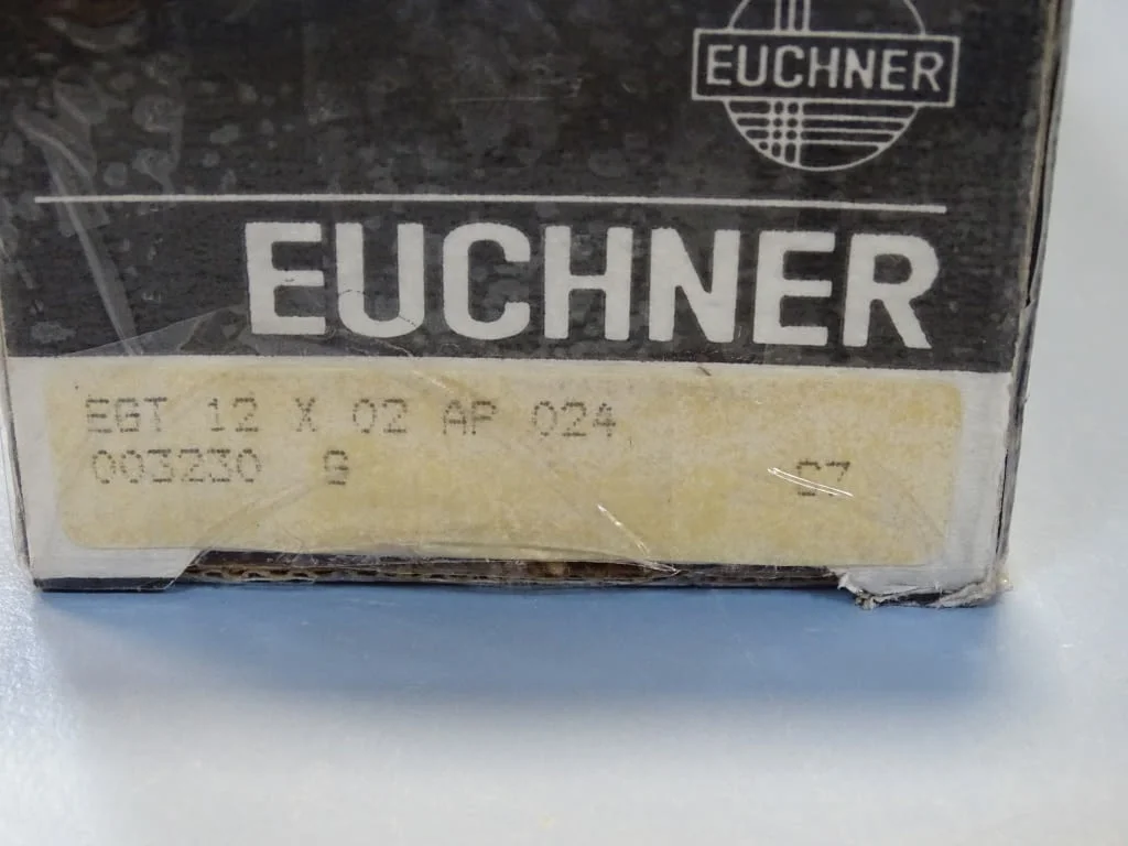 Индуктивен датчик EUCHNER EGT 12X02AP024 Inductive proximity switch 10-30VDC — снимка 10