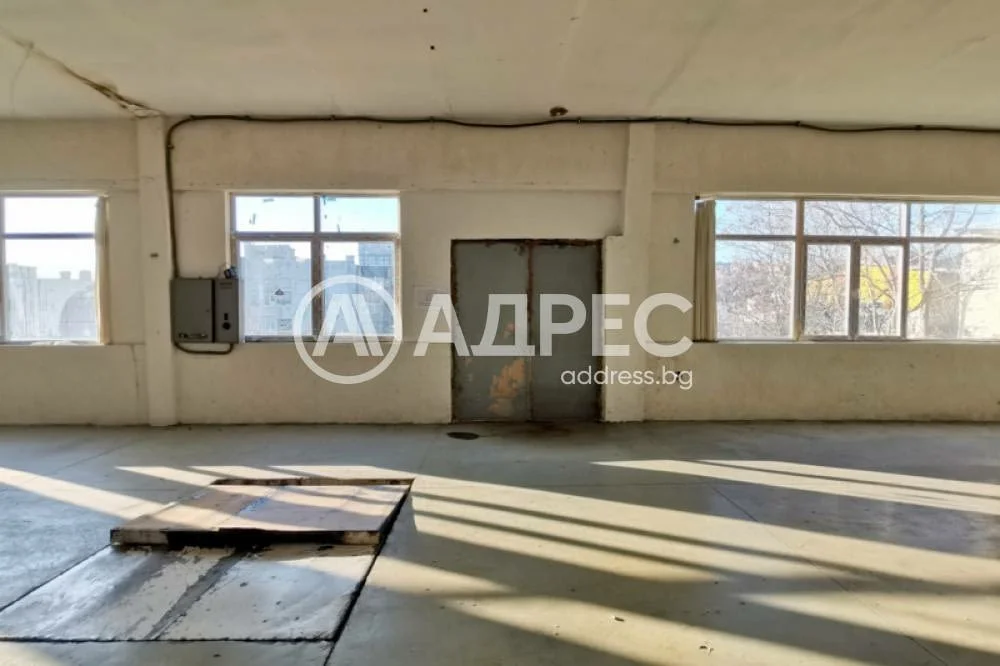 Производствен цех под наем до Техномаркет и Околовръстно шосе - град Сандански — снимка 3