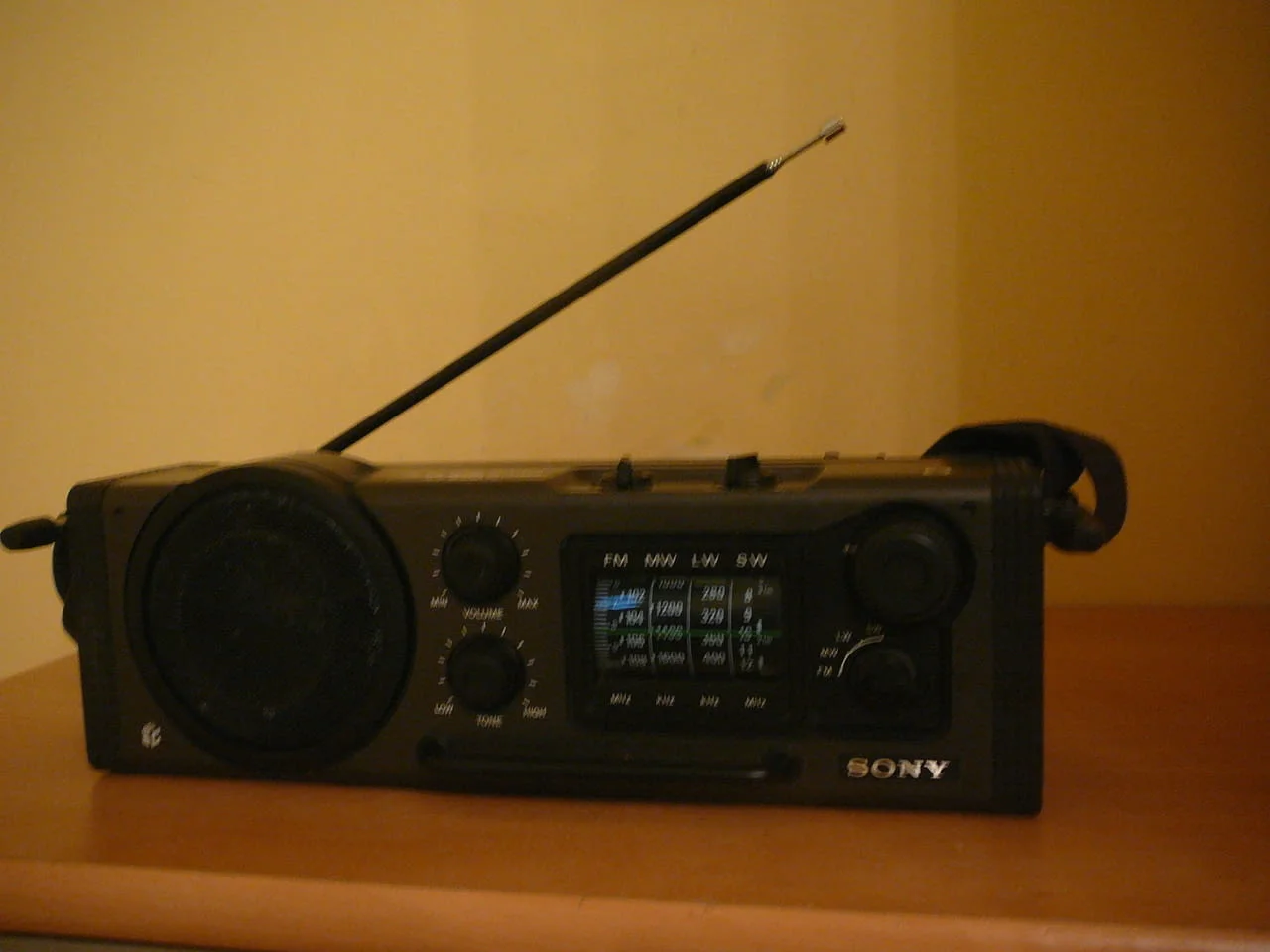 Sony icf-6000l — снимка 3