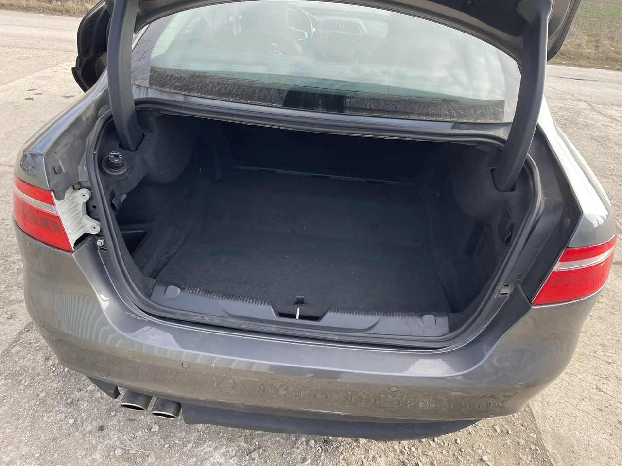 Jaguar XE 2.0 двигател 204DTD 180 кс., AWD автоматик, 67000 км., 2019г., euro 6B, Ягуар ХЕ 2.0 Engin — снимка 10