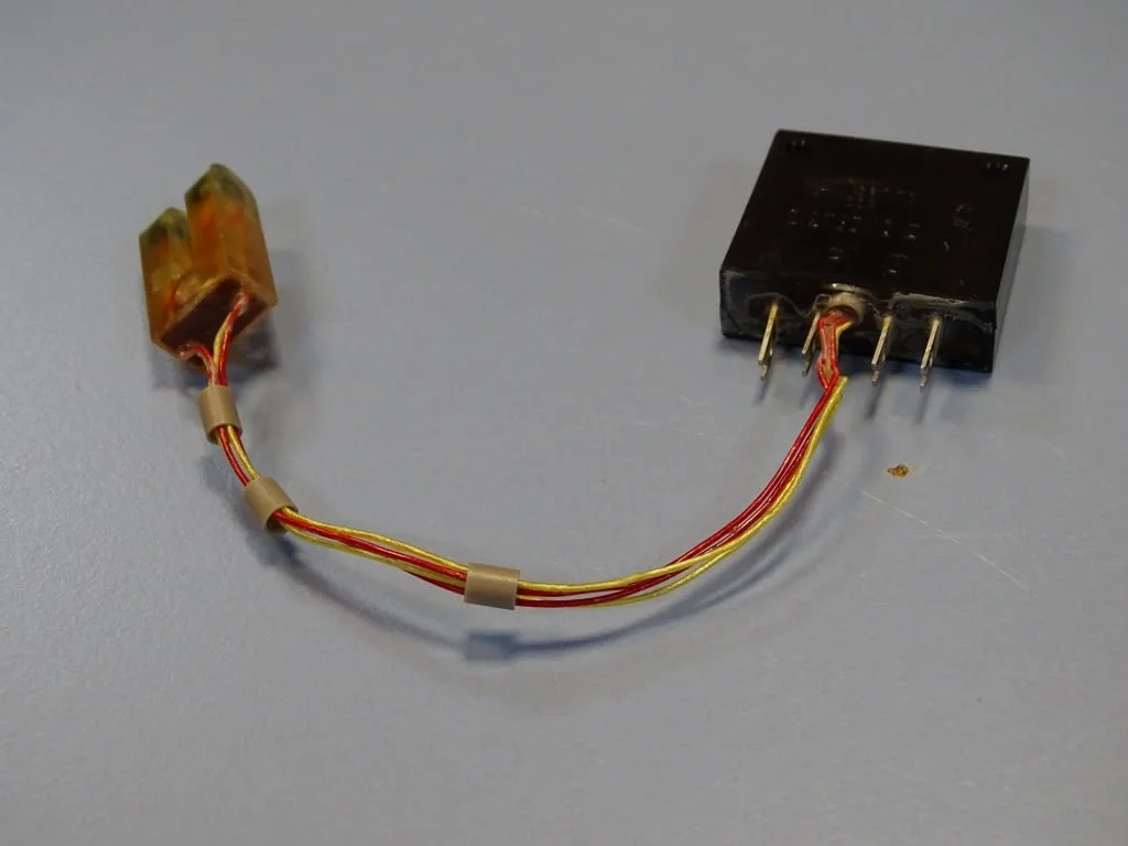 Индуктивен датчик DDR RFT Ursaflop 2.2700/02 KY proximity sensor