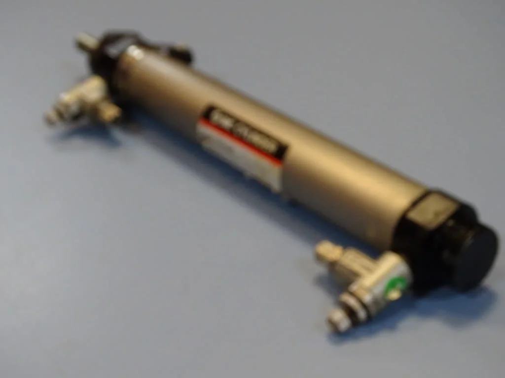 Пневматичен цилиндър SMC 10-CDMLN25-160-B79 switch air cylinder — снимка 2