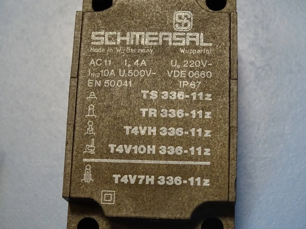 Краен изключвател Schmersal T4V7H336-11z limit switch 220V — снимка 2