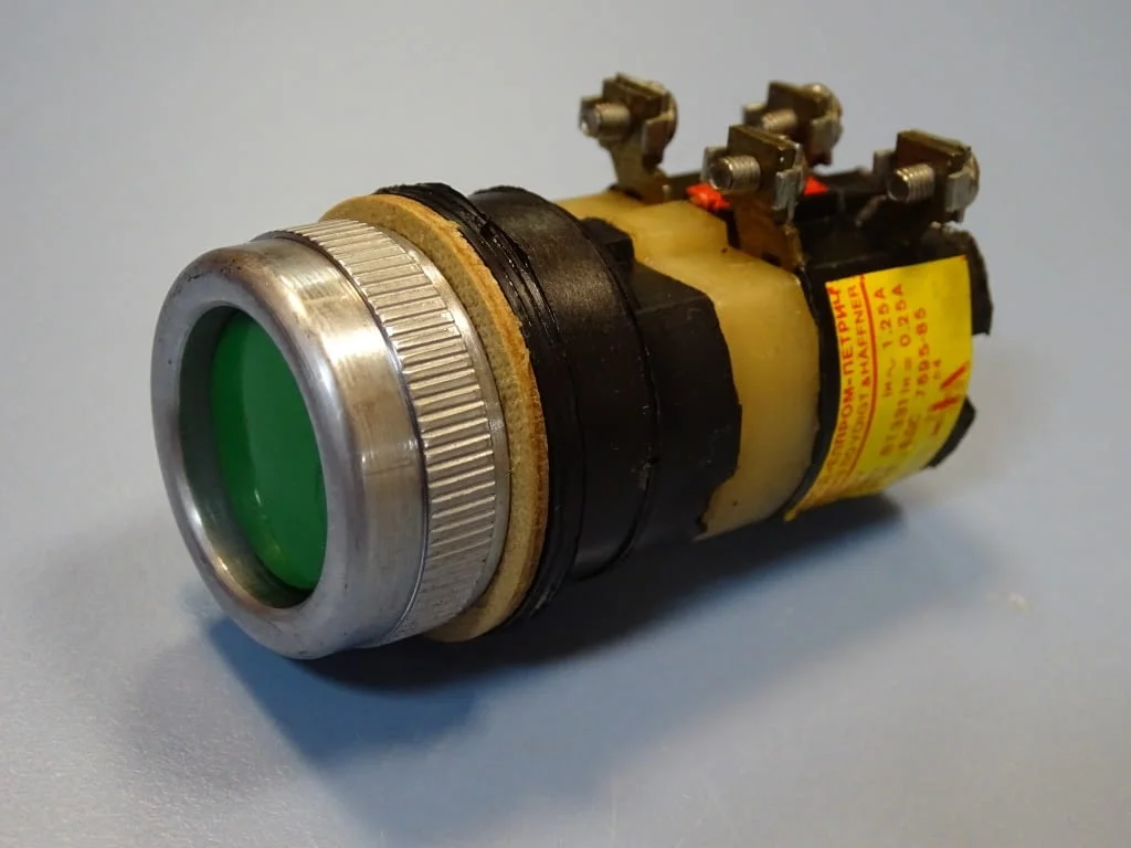 Бутон ВТ 331 ”Елпром Петрич” 380V 50Hz — снимка 4