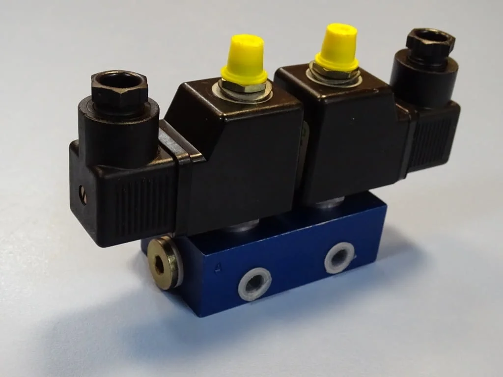 Пневматичен вентил Festo BMCH-2-3-1/8 Solenoid Valve 0-7Bar 24VDC — снимка 3