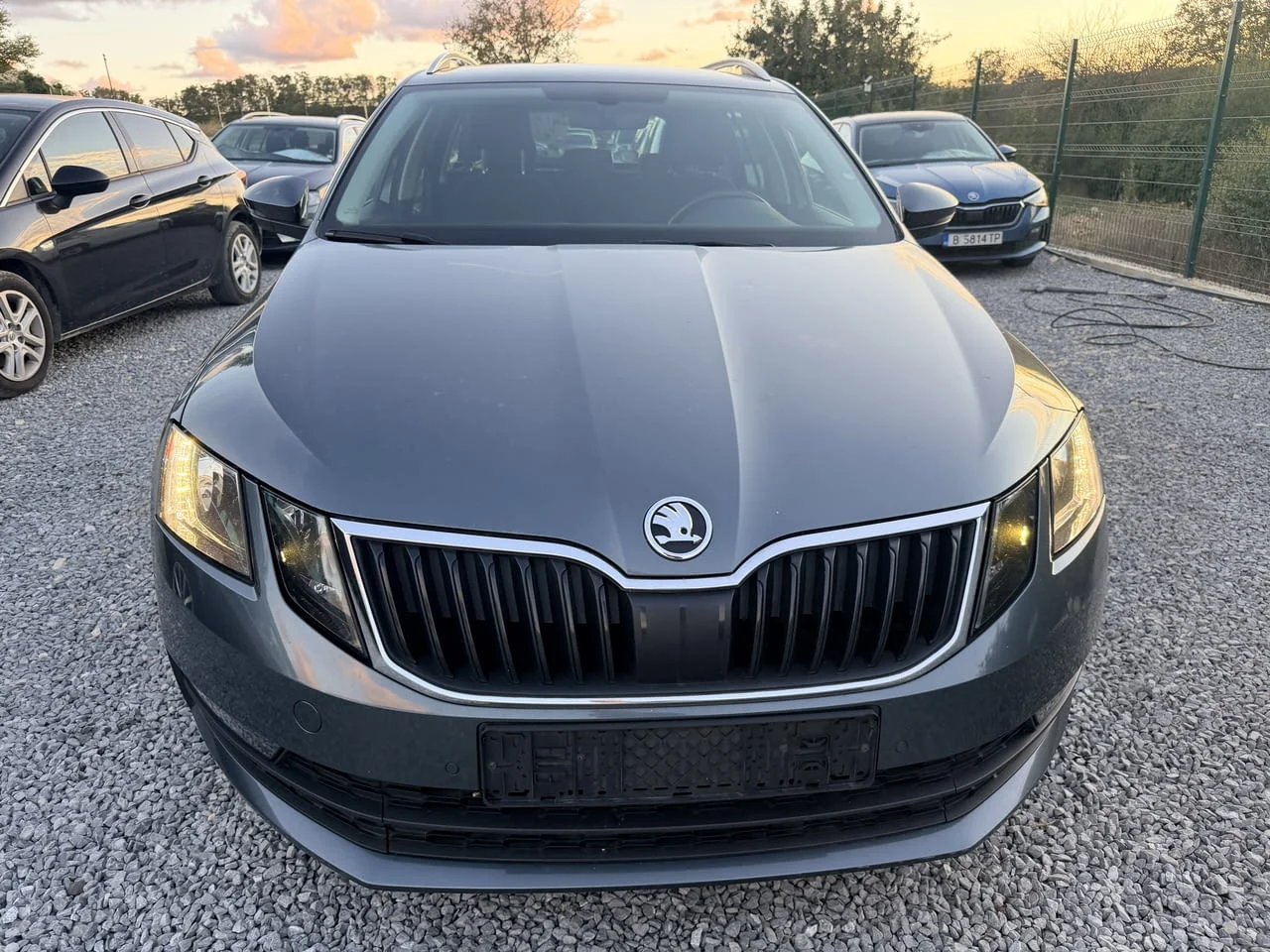 Skoda Octavia комби 1.5 TSI 150 кс., автоматик, 2020 г., евро 6, 2 ключа, теглич, много добро състоя — снимка 2