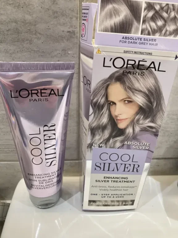 L'Oréal Paris Cool Silver Absolute Silver, нашата първа подсилваща терапия за естествена сива коса — снимка 10