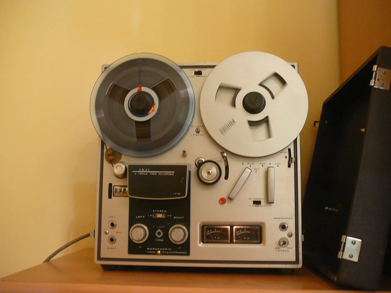 Akai 1710 lampov — снимка 4