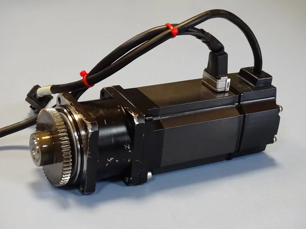 Серво мотор MITSUBISHI HC-KFS43-S23 AC servo motor 129V 3000min-1 — снимка 4